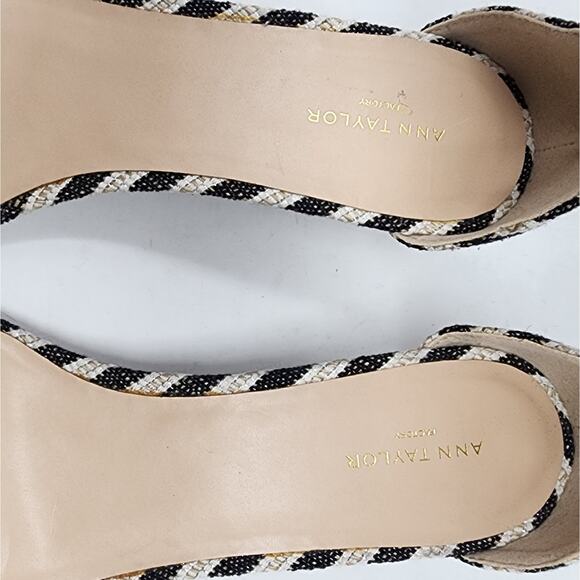 Ann Taylor Factory Wedge Sandals Women 9M Cream Black Striped Ankle Strap Shoes - Picture 8 of 10